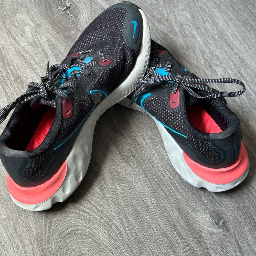 Nike Renew Youth Black, Blue & Coral Pink Athletic Shoes - Size 6.5Y / 8W